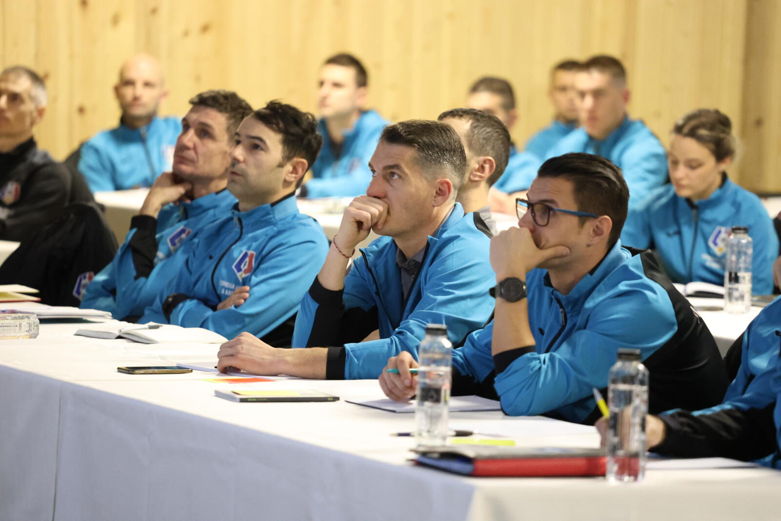 FRF.Arbitrii sătmăreni de Liga 1 testați la Cheile Grădiștei