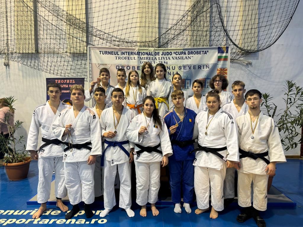 Paula Paștiu și Miguel Codreanu medaliați cu aur  la Cupa Severinului