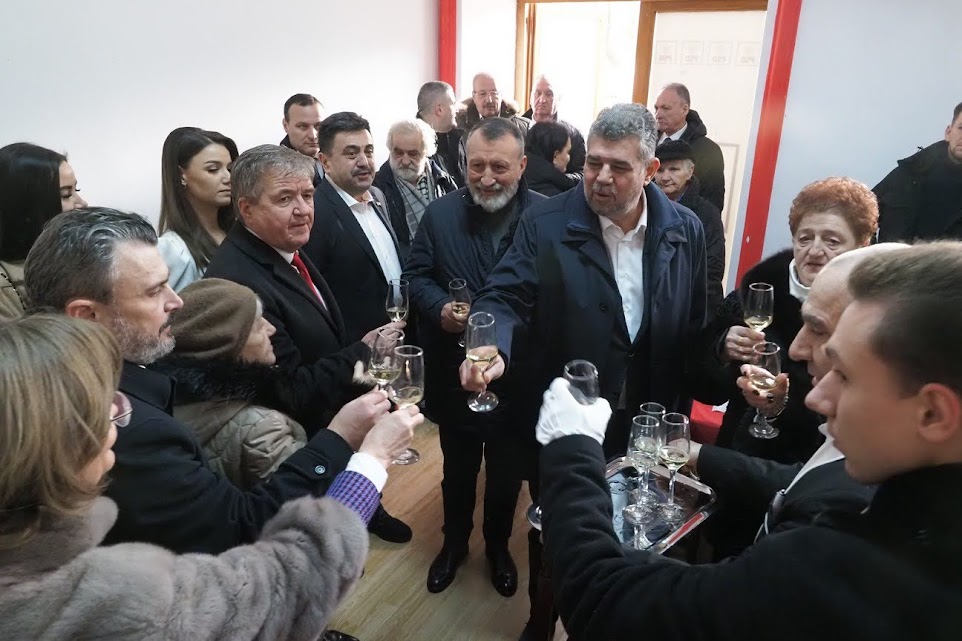 FOTOGALERIE. Clubul Seniorilor PSD, inaugurat de primul ministru, Marcel Ciolacu