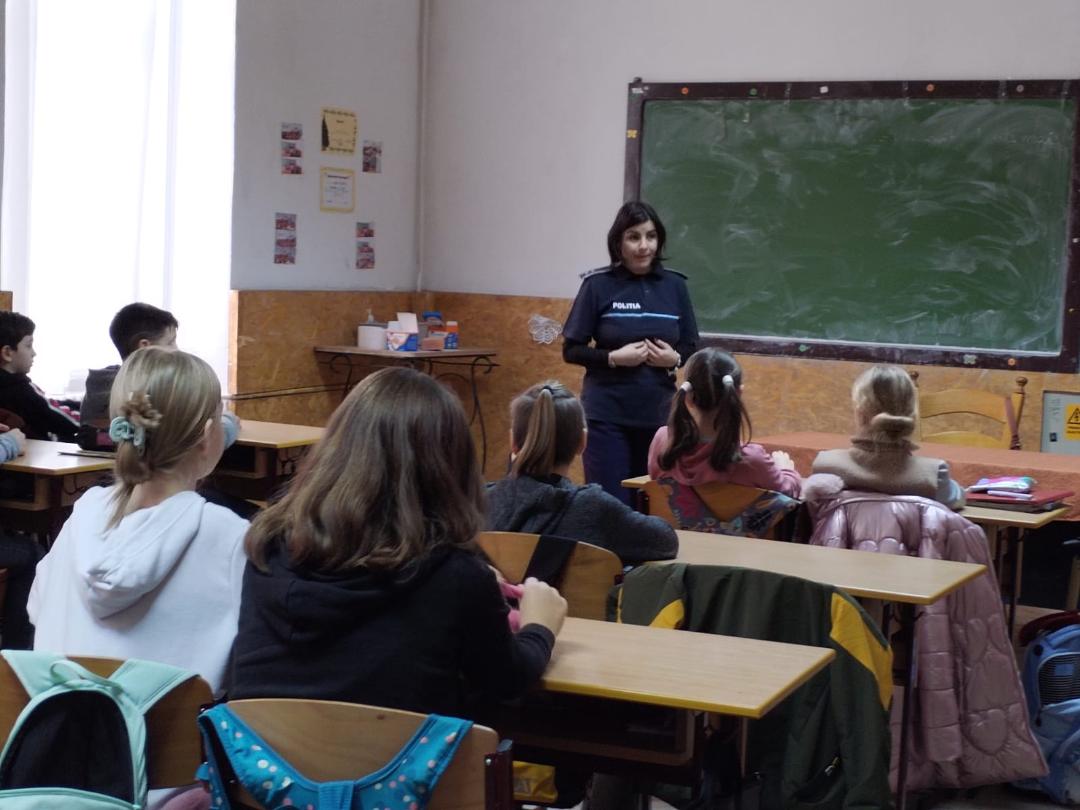 ”Plecatul de acasă nu e o soluție!”, proiect implementat la Satu Mare