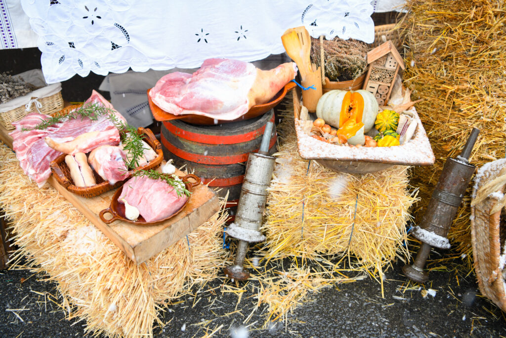 Un număr record de înscrieri au fost înregistrate pentru cea de-a unsprezecea ediție a Concursului de sacrificat porci