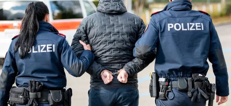 Sătmărean urmărit internațional,  prins în Germania și adus acasă