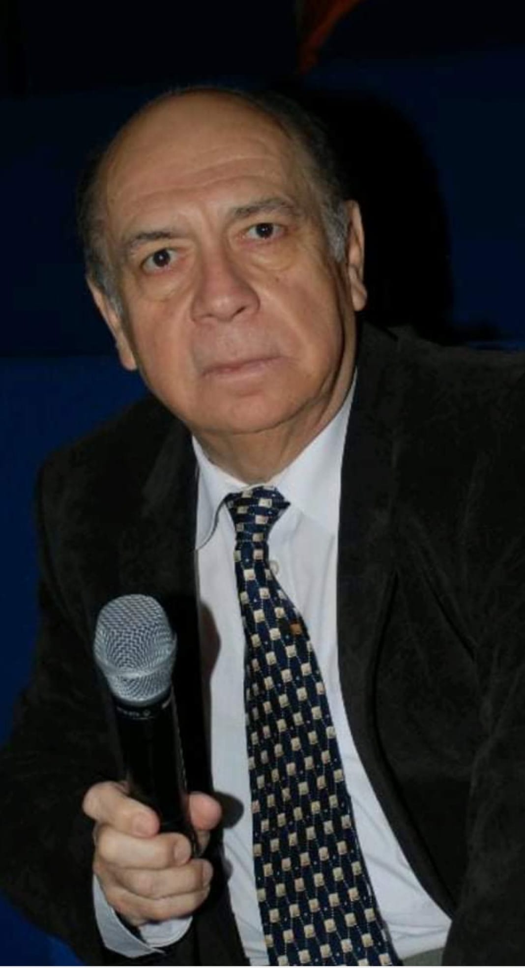 VERTICALI PENTRU ROMÂNIA: MAEȘTRI AI PRESEI ROMÂNEȘTI IV