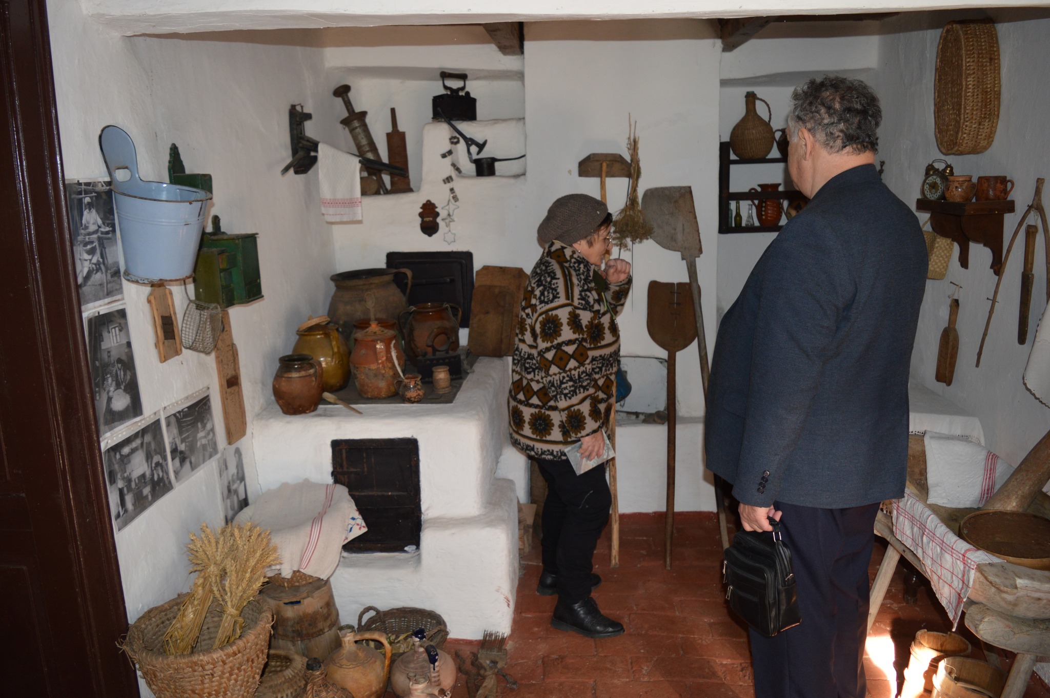 Dar maramureșean pentru Biblioteca Comunală Andrid