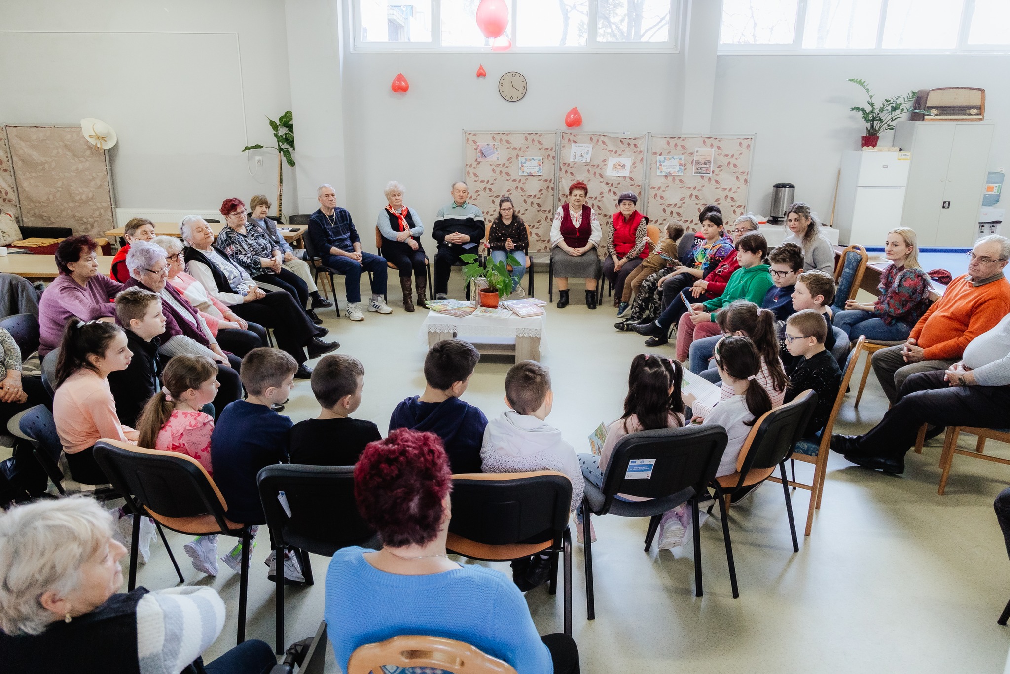 Ziua Națională a Lecturii sărbătorită printr-o întâlnire între copii și seniori