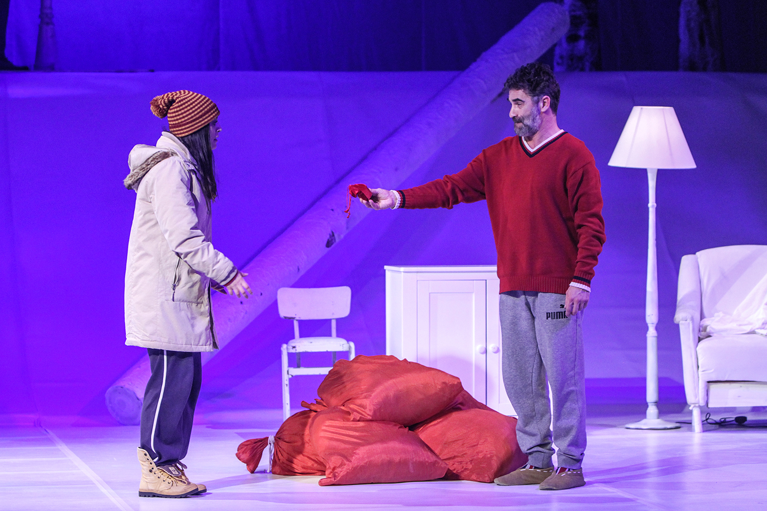 Trupa Mihai Raicu reia „Almost, Maine", o comedie romantică sensibilă și plină de umor