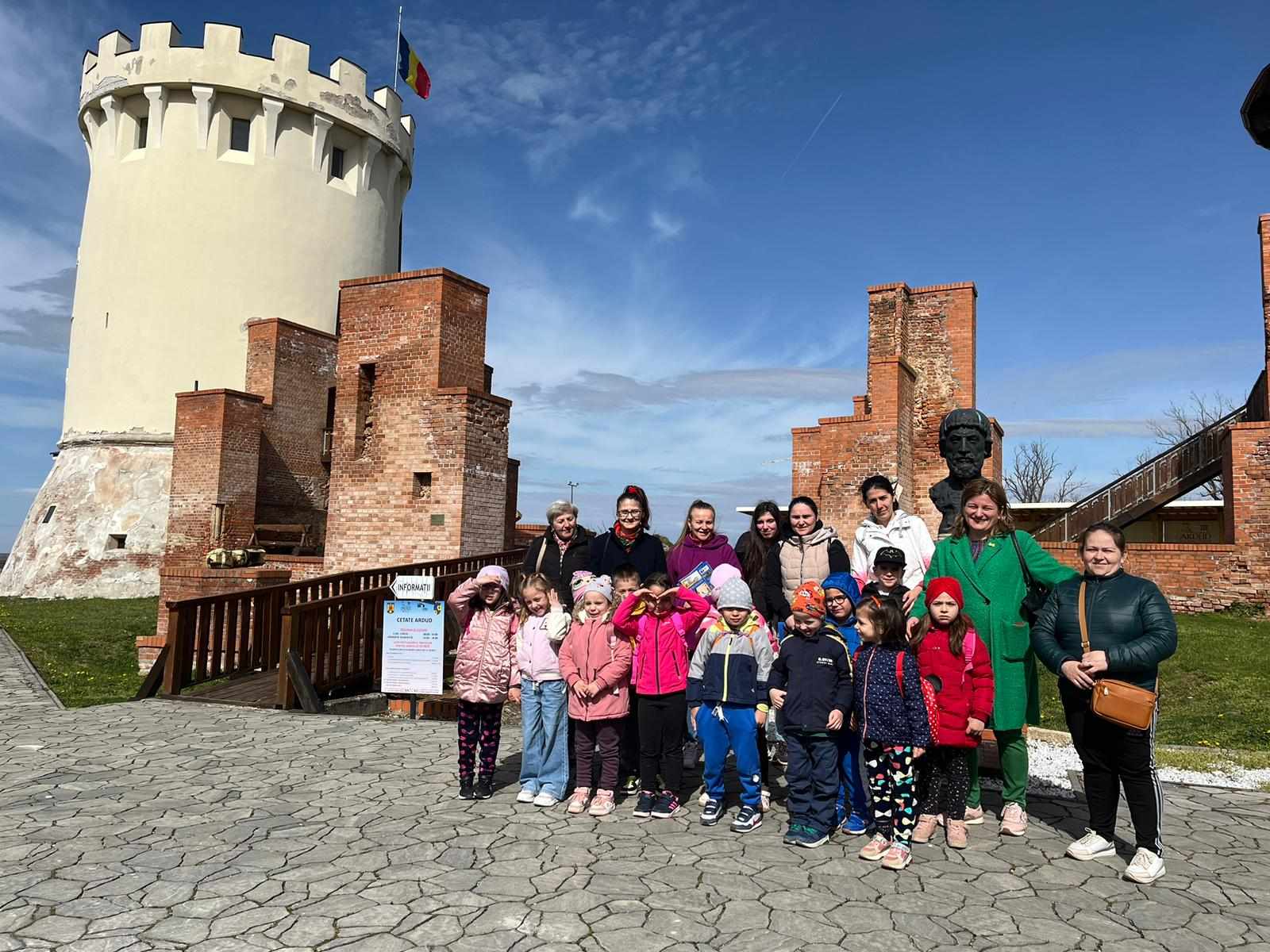 ,,Copii campioni”, în vizită la cetatea din Ardud!
