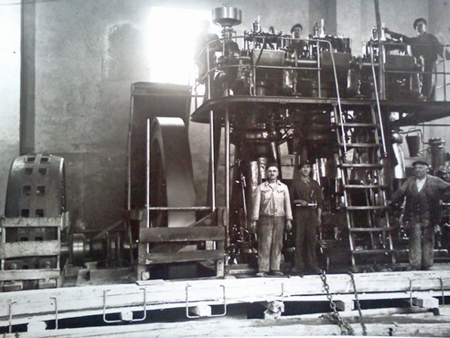 Fabrica de mașini „Frații Princz” și Fabrica de vagoane „UNIO” erau cele mai importante întreprinderi  industriale din orașul de pe Someș