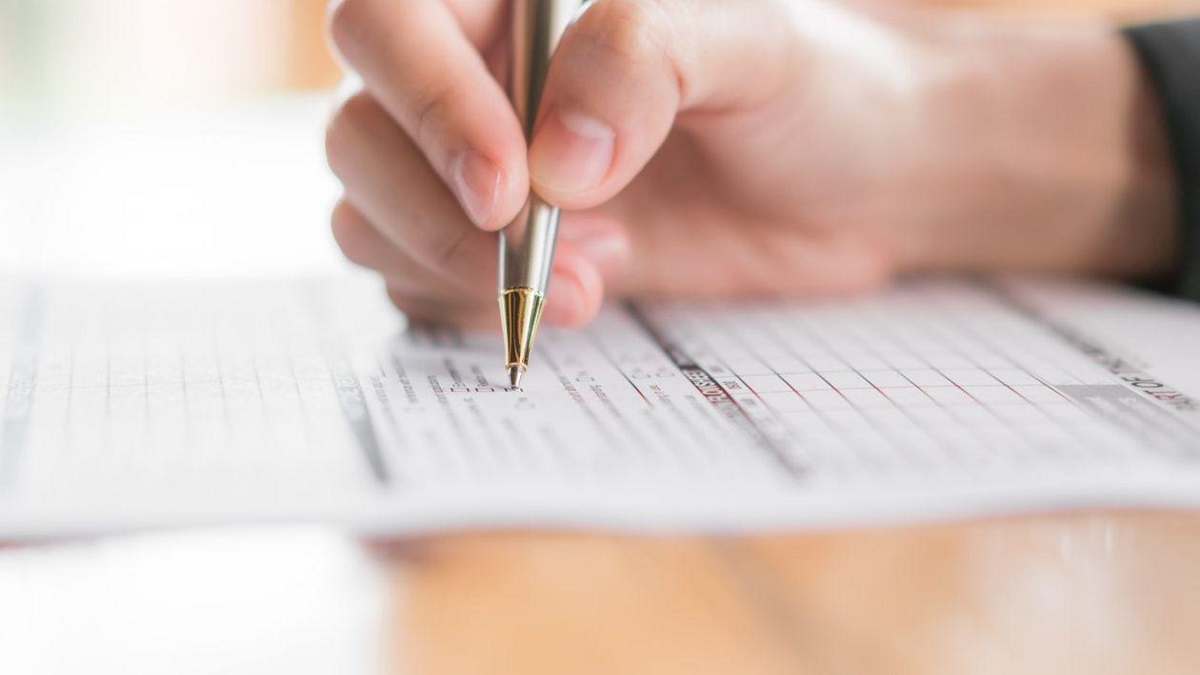 A avut loc proba scrisă la Limba și literatura maternă a examenului de bacalaureat