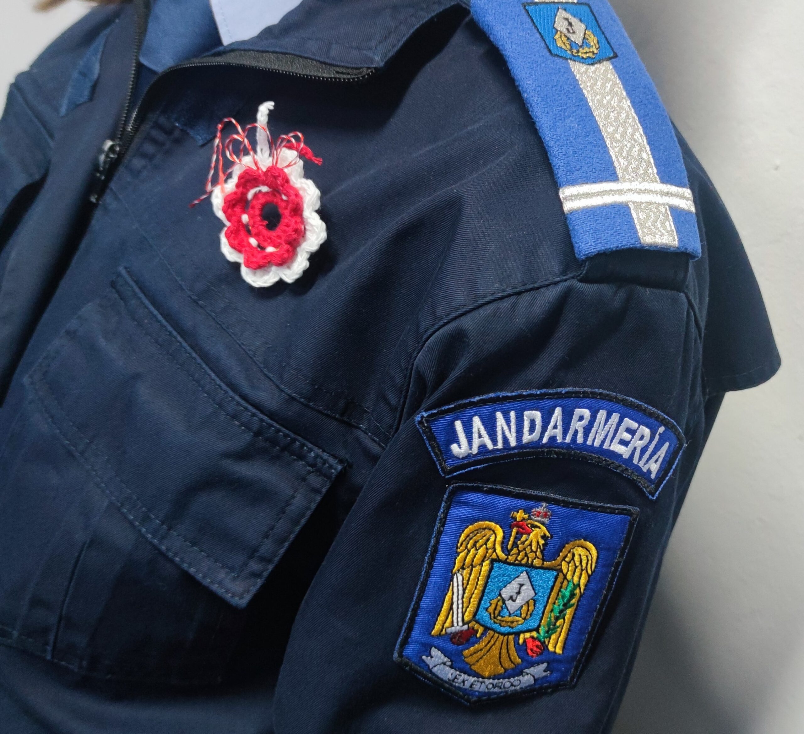 Mărţisorul jandarmilor sătmăreni a venit cu sprijinul copiilor din cadrul Centrului de zi Sfânta Tatiana