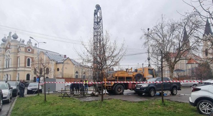 Au început lucările la parcarea de pe strada Decebal