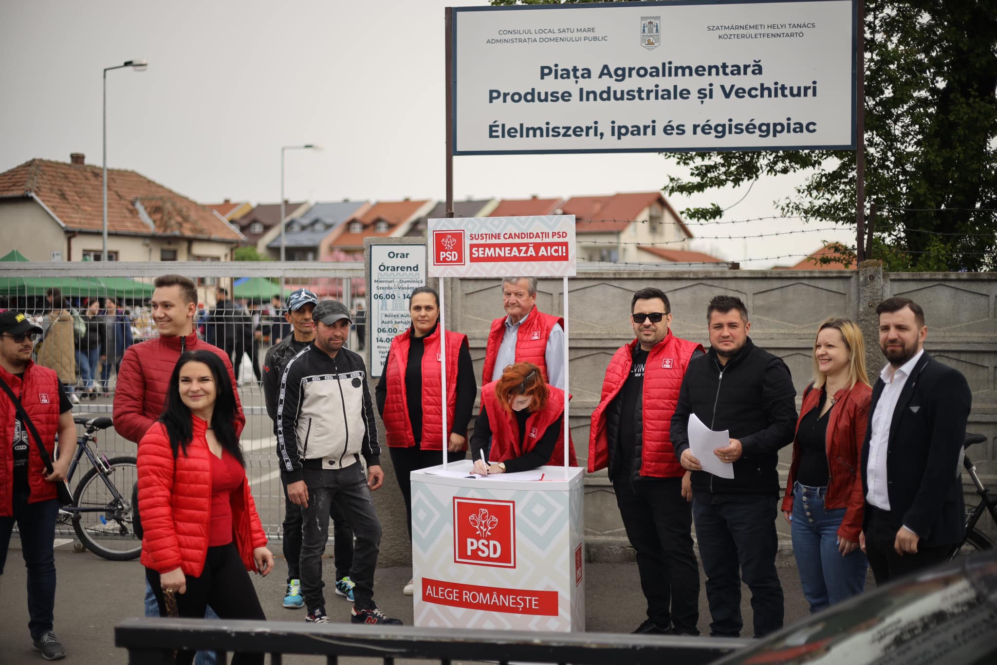 PSD Satu Mare strânge semnături de susținere în Piața de Vechituri. Un apel către solidaritate și încredere comunitară