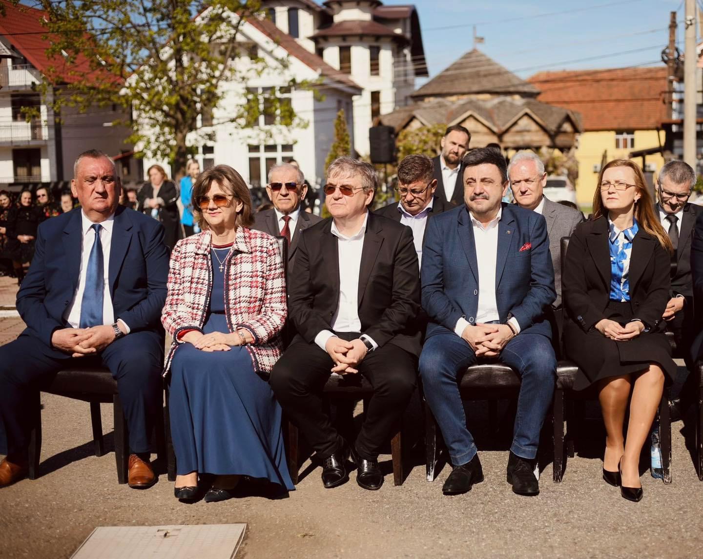 ÎPS Timotei Sătmăreanul  a săvârșit Sfânta Liturghie la Parohia Ortodoxă „Sfinții Arhangheli Mihail și Gavriil” din Certeze