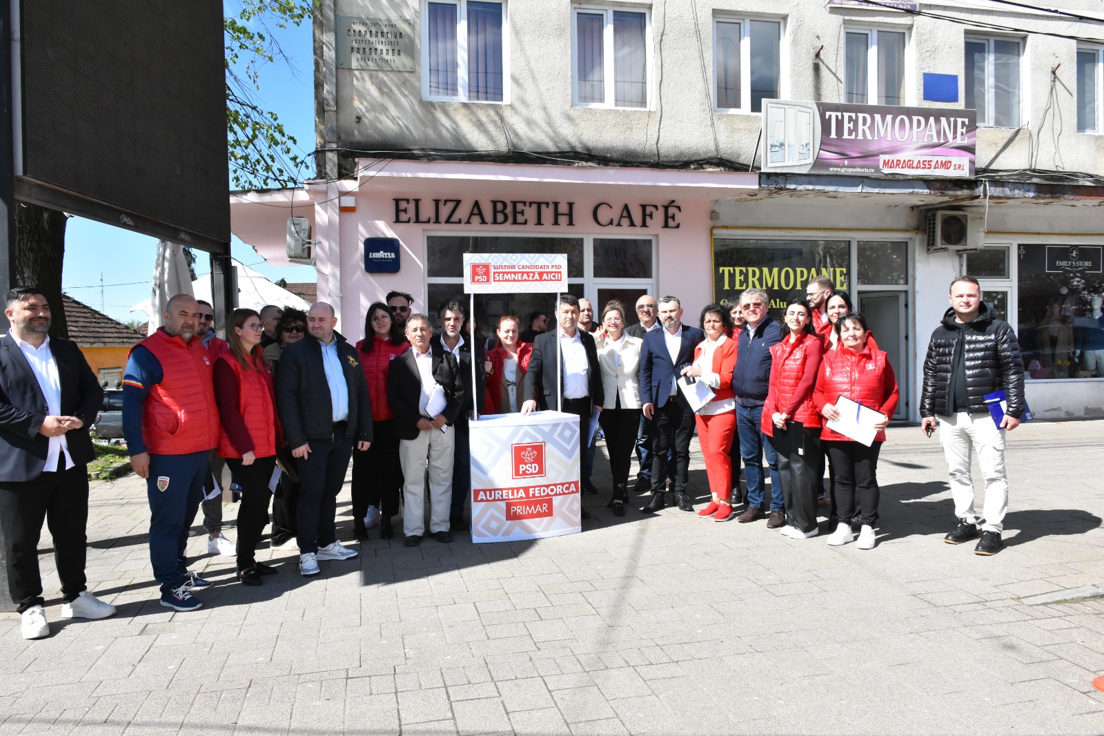 Candidații PSD au participat la o importantă campanie de strângere de semnături