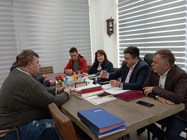 Prefectul Radu Roca s-a întâlnit cu reprezentanții Sindicatului Lucrătorilor Poștali din România, filiala Satu Mare