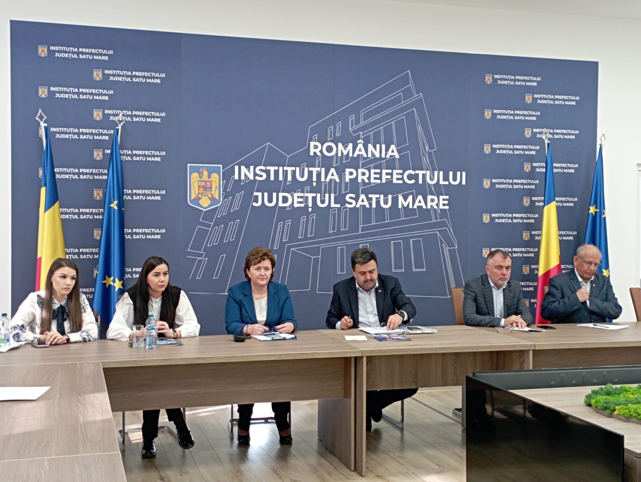 Întâlnire cu reprezentanții mediului de afaceri din domeniul industriei textile din județ