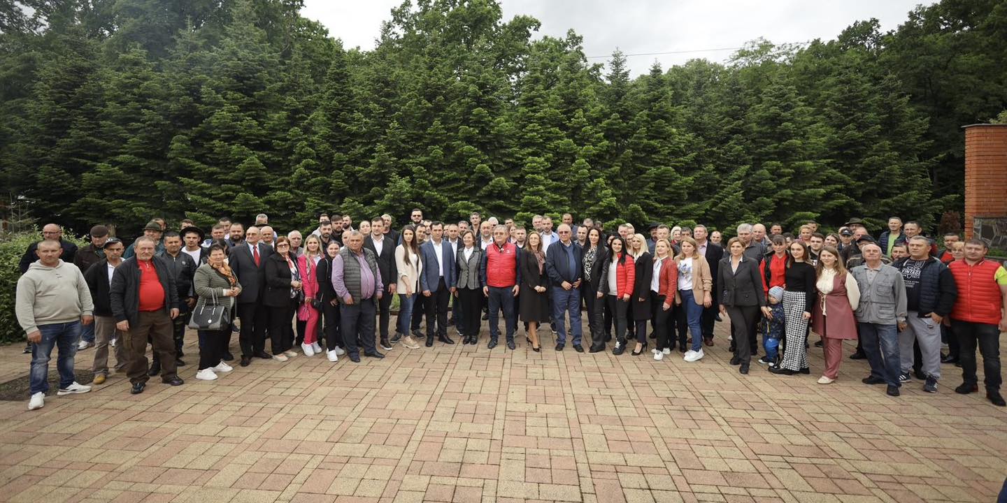 Un om dedicat. Petrică Daniel Pop candidatul PSD la primăria comunei Vama