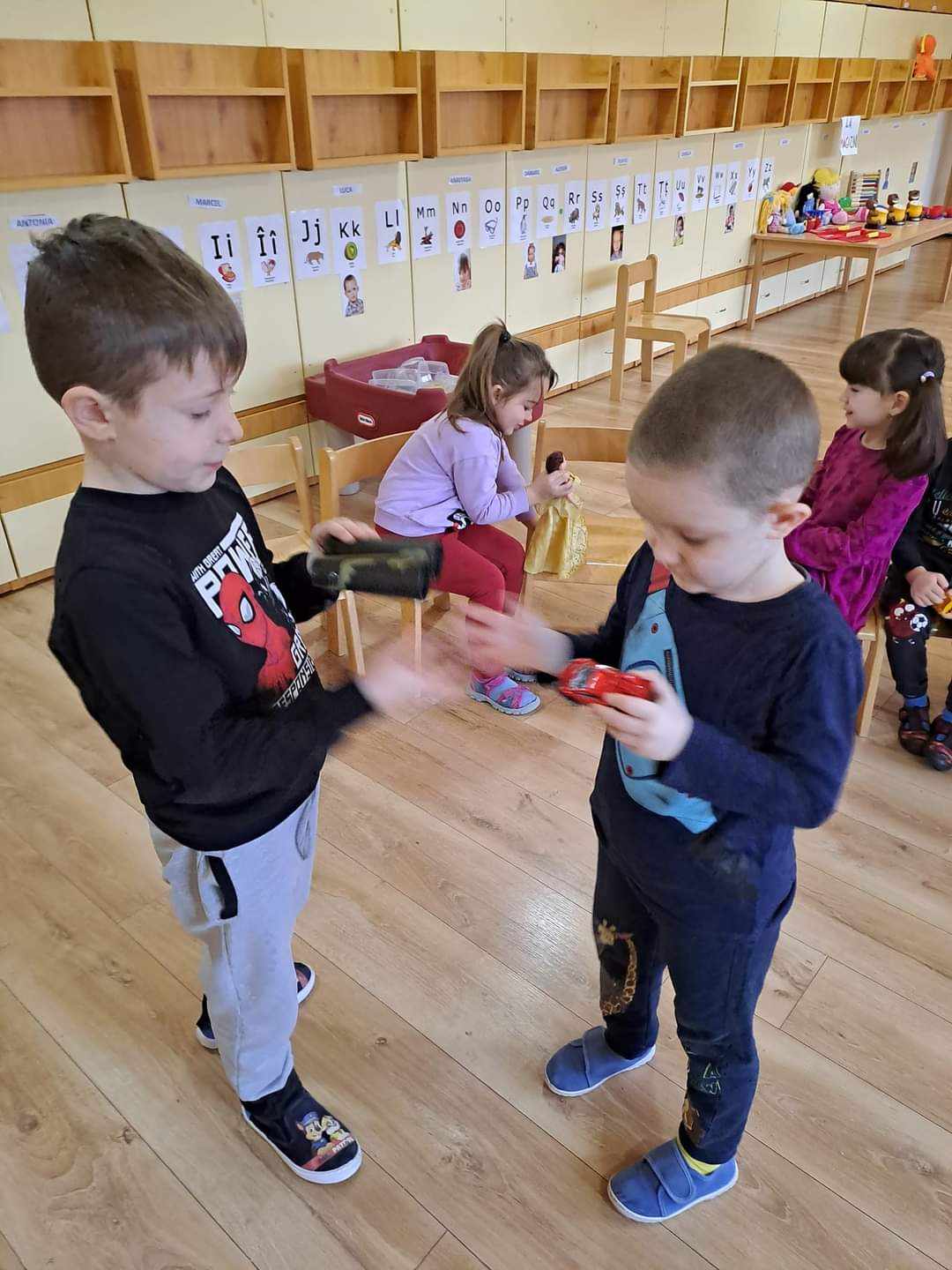 Reciclate şi-napoi la lume date!