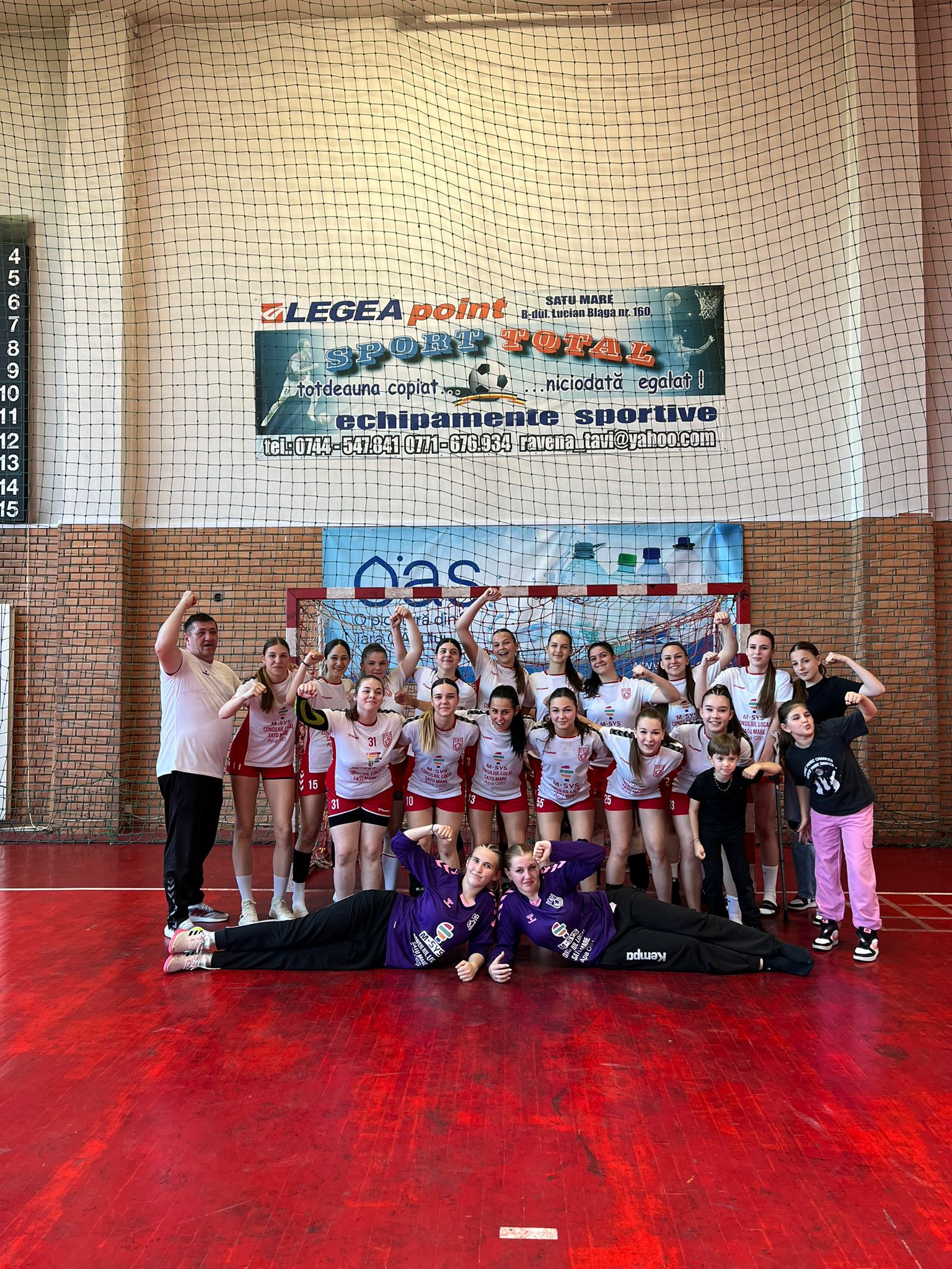 Fetele lui Mărieș,  la un punct distață de turneul final