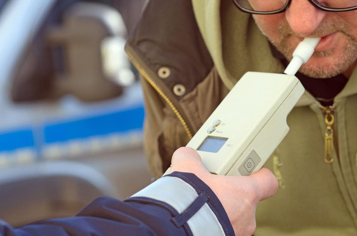 ALCOOL Doi șoferi prinși băuți la volan în Botiz