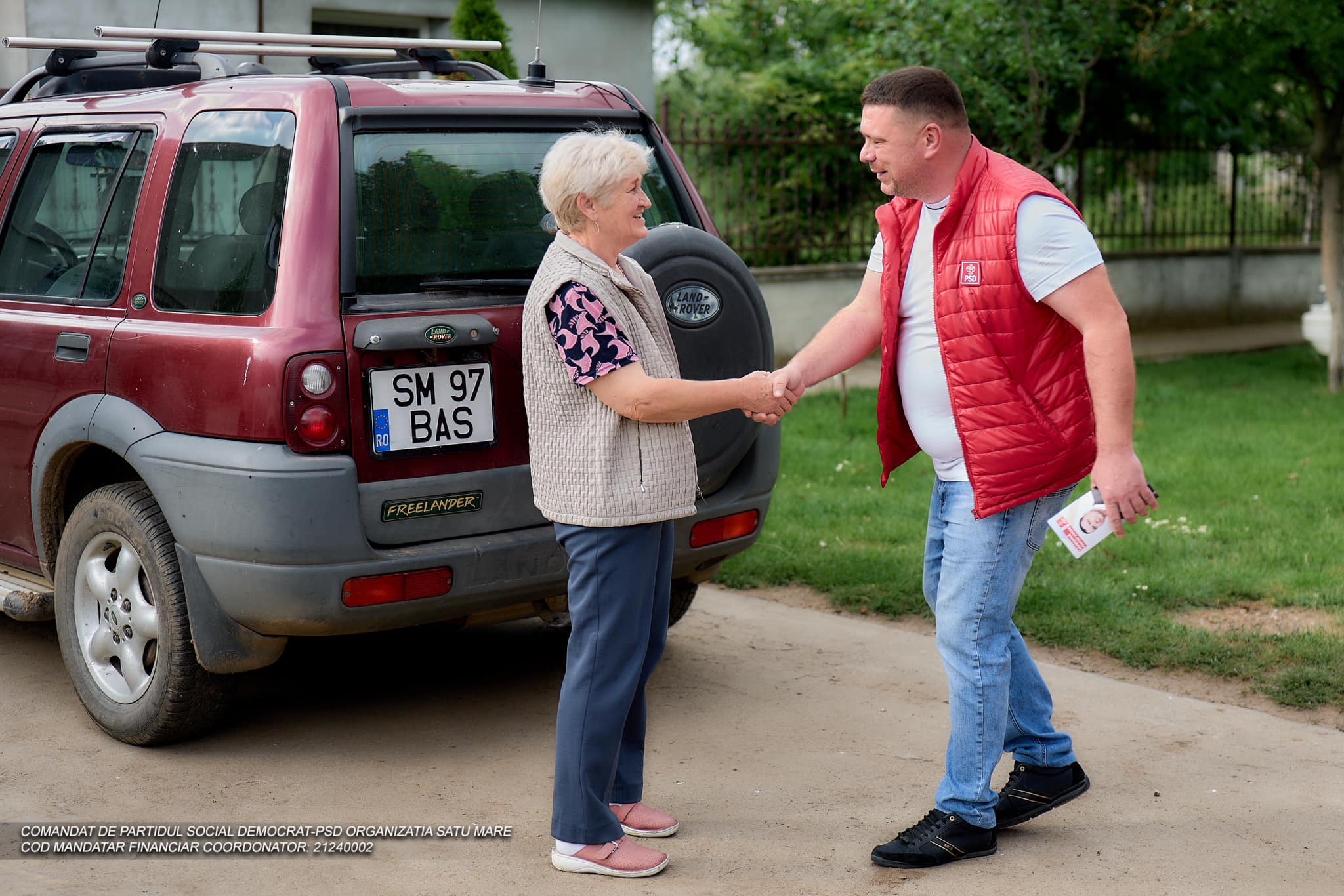 Eugen Binder, candidat la Primăria municipiului Carei, de vorbă cu locuitorii satului Ianculești