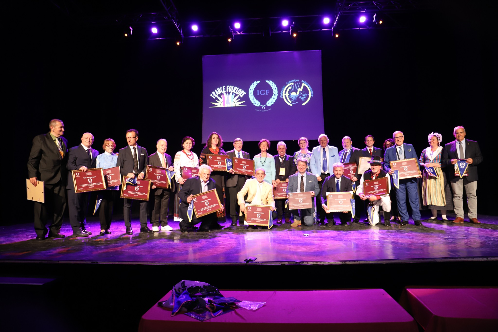 Gala IGF GOLD STAR – Marsilia. Robert Laszlo distins cu ocazia aniversării a 75 de ani a Uniunii Mondiale de Folclor