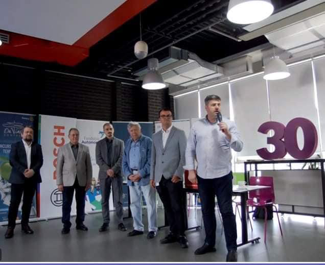 Felicitări! Elevii Colegiului Național “Mihai Eminescu”au luat PREMIUL II la etapa națională a Concursului  Național de Inovație Tehnică &amp; IT DaVinci 