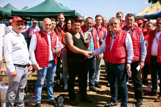 Împreună pentru dezvoltare. Candidații PSD, la târgul  din Medieșu Aurit