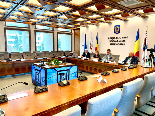 Un bluf dejucat. Mircea Govor și Pataki Csaba au ieșit la timp din încercarea lui  Cozma de a frauda până și dezbaterea electorală