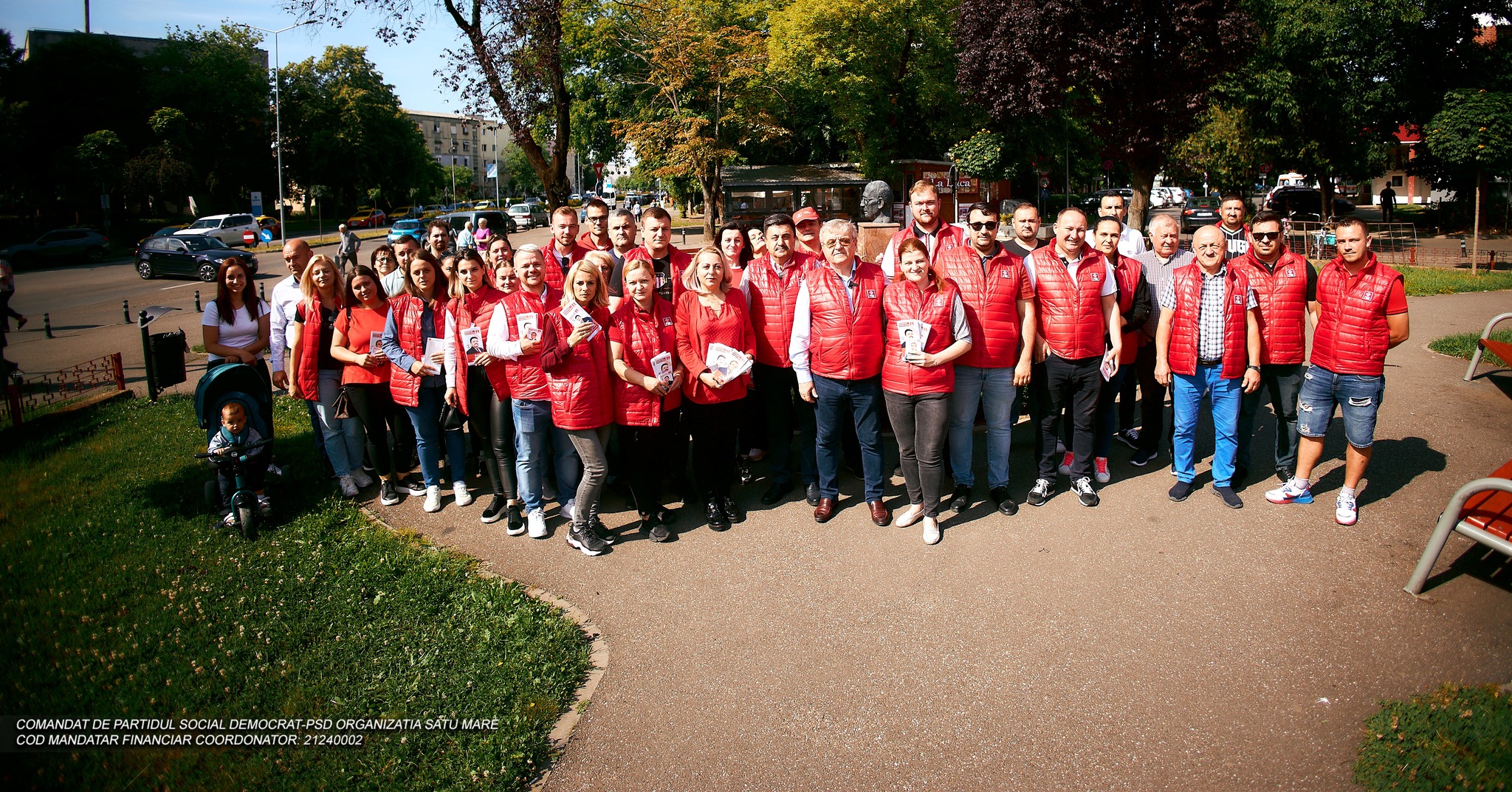 MIRCEA GOVOR și RADU ROCA, întâlnire dinamică și plină de entuziasm cu sătmărenii la Piața Someș