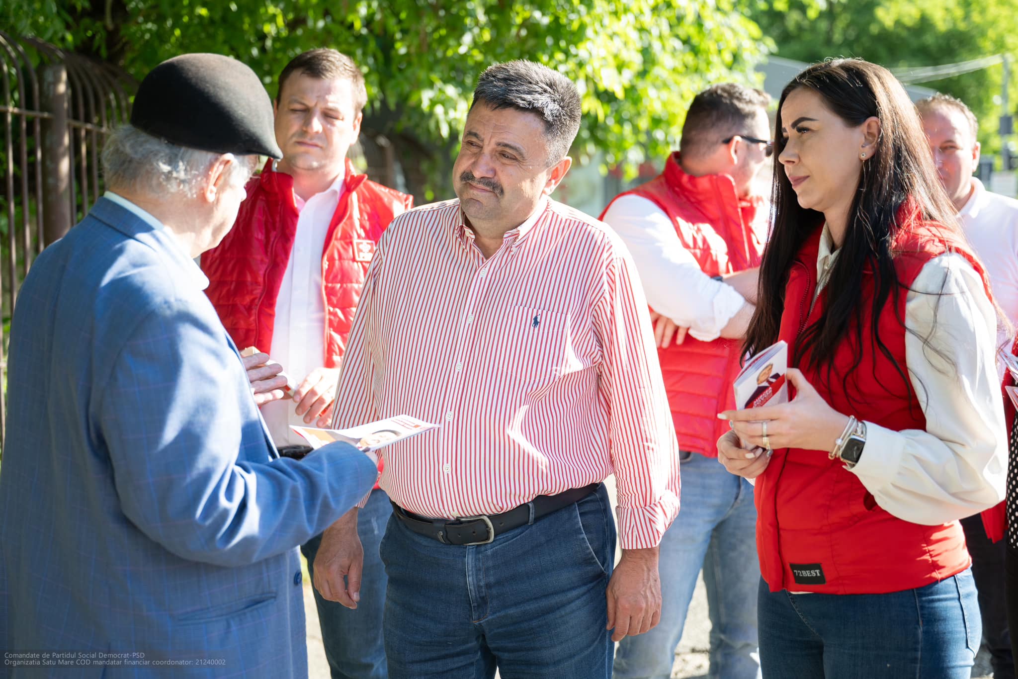 FOTO. Radu Roca, candidatul PSD la Primăria Satu Mare, în mijlocul cetățenilor din Micro 14