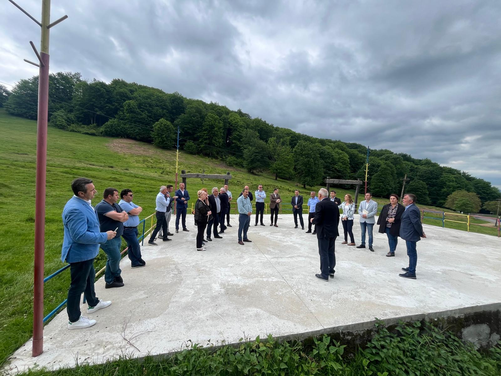 Pregătirile pentru Sâmbra Oilor, în linie dreaptă