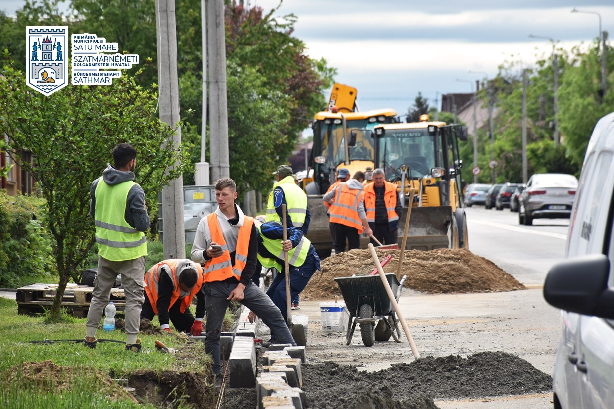 Lucrări de reparații a trotuarelor pe strada Aurel Vlaicu