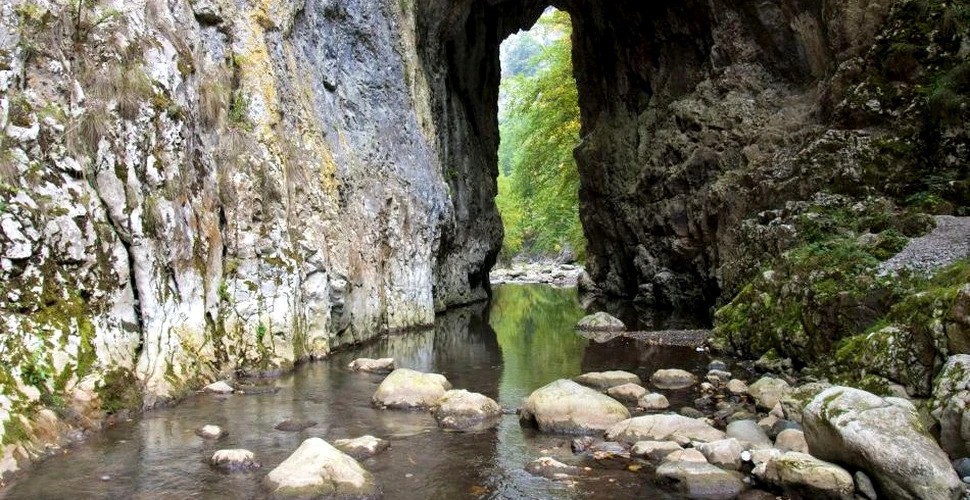 Destinații de weekend. Cheile Râmețului – natură și aventură