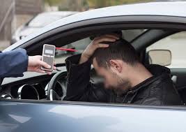 Oșan prins drogat la volan