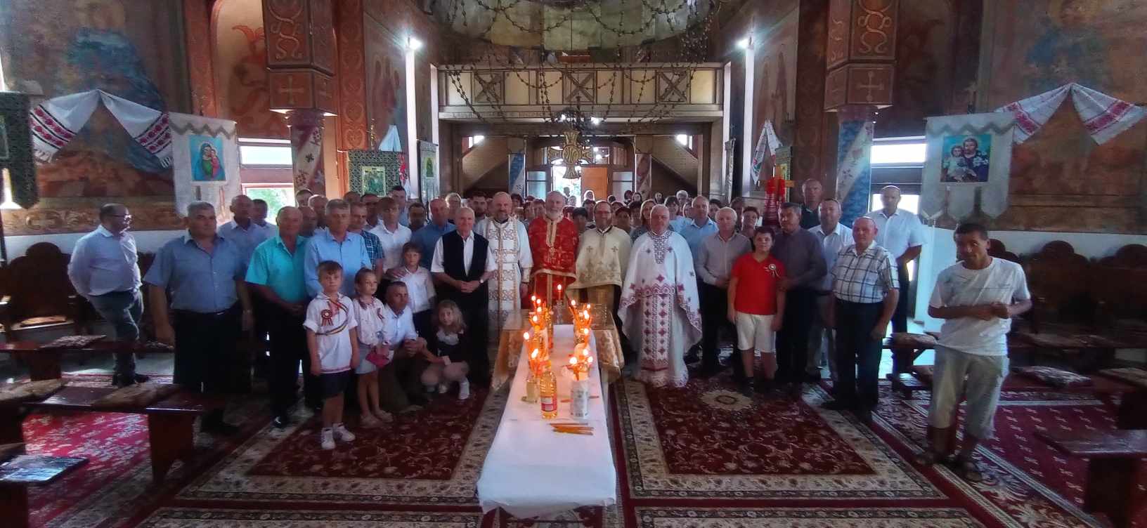 SĂRBĂTOARE Momente de înaltă trăire duhovnicească în Biserica din Gelu