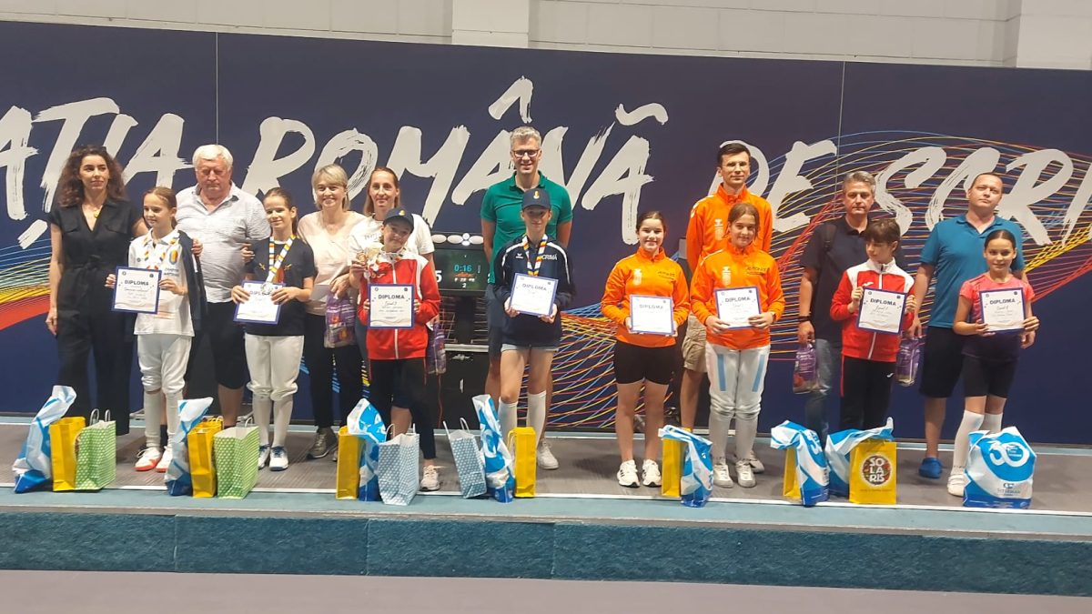 LPS Satu Mare a câștigat titlul categoriei U13 la spadă feminin echipe