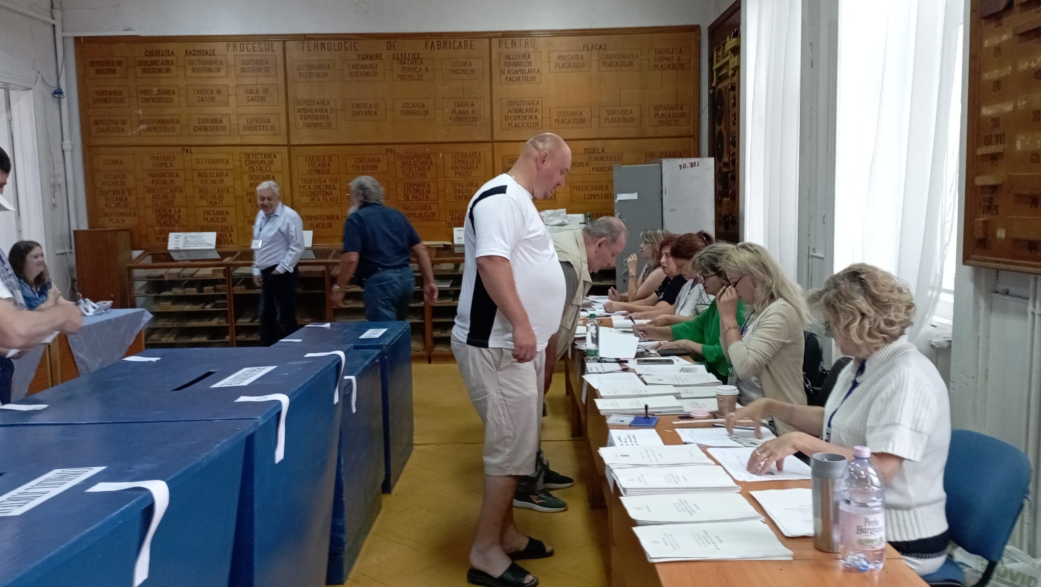 SURPRIZĂ. Cine este pe primul loc în județ, ca prezență la vot. Câți sătmăreni au votat