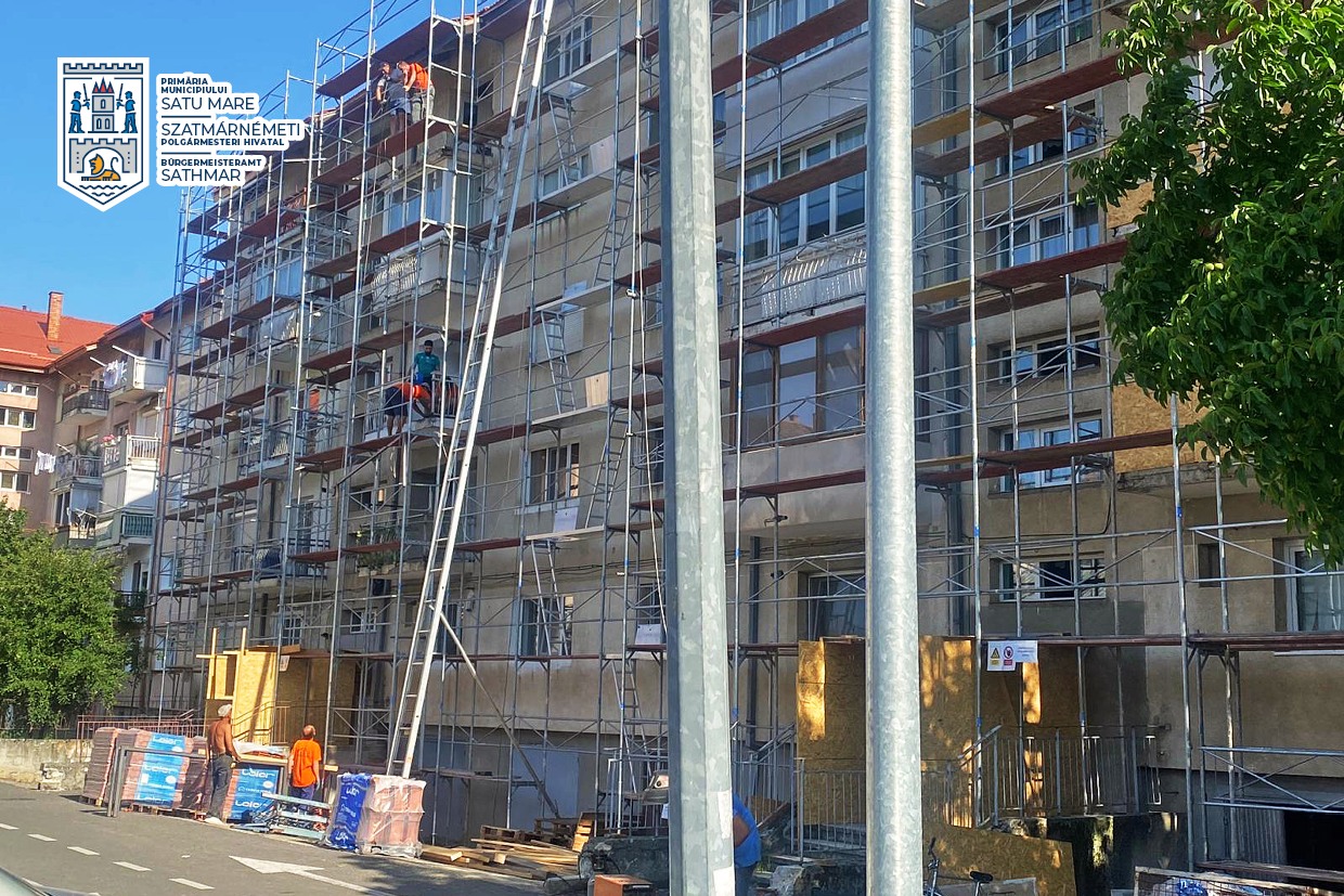 Progrese rapide în reabilitarea termică a 150 de apartamente din Satu Mare