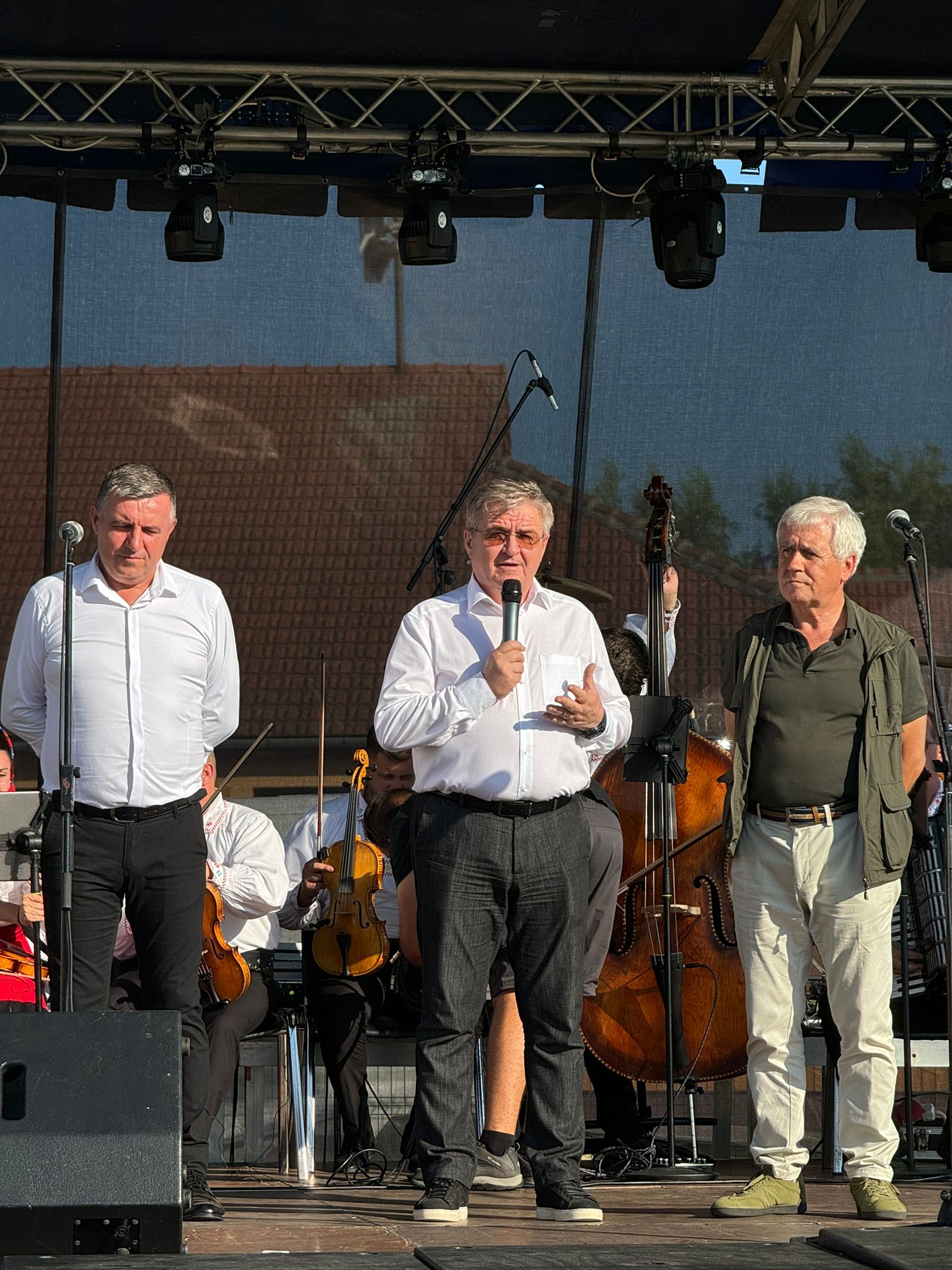 Distracție și voie bună la ziua localității Decebal