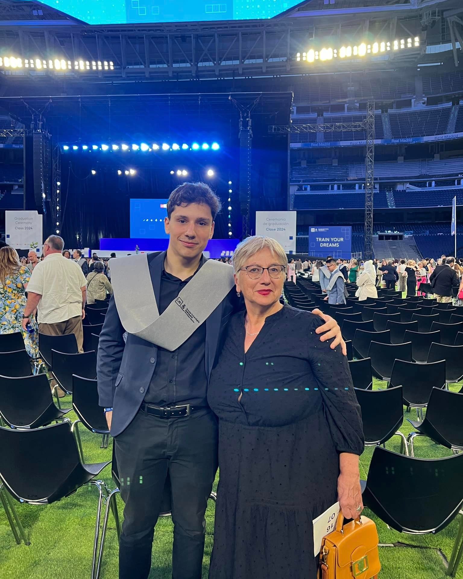 Spadasinul Alex Oroian și-a încheiat studiile de masterat la ”Universidad Europea –Real Madrid”