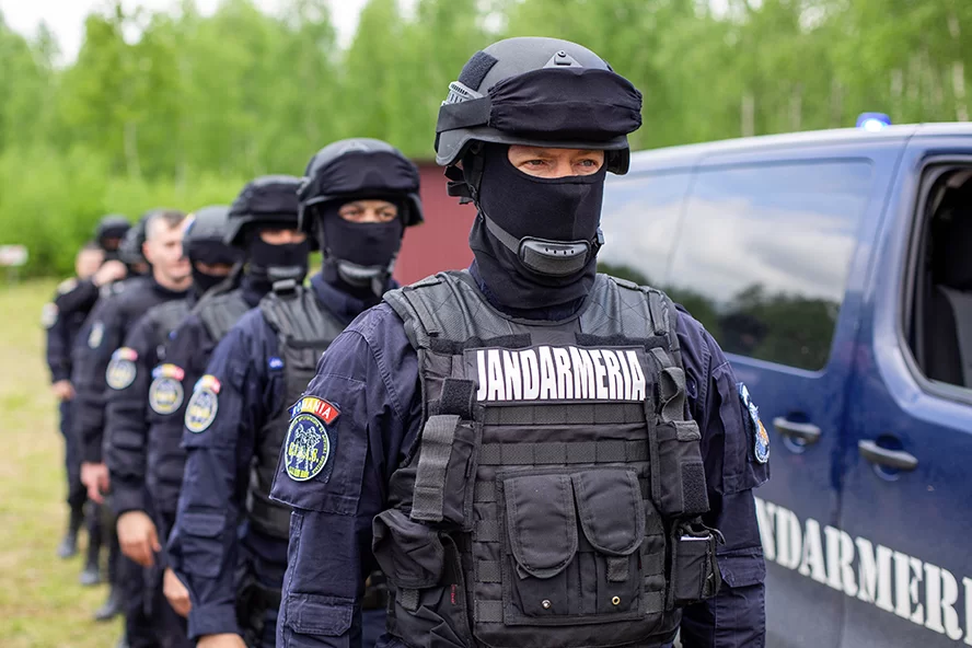 Vești bune pentru cei care doresc să urmeze o carieră în jandarmerie! S-a prelungit perioada de înscriere la concursurile pentru ocuparea posturilor vacante.