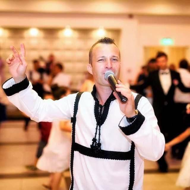 Viorel Pop a lansat  noua melodie "Fost-am copilaș sărac!" cu un succes rapid pe YouTube