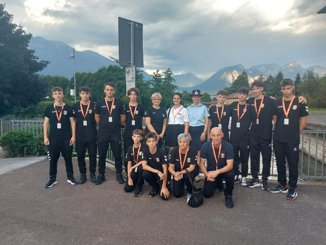 ONOARE Sătmărenii de la Liceul German reprezintă România la concursul internațional ”Prietenii pompierilor”