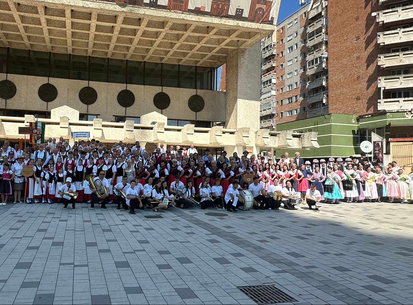 Cea de-a treia ediție a Festivalului portului popular șvăbesc în Satu Mare (Trachtenfest)