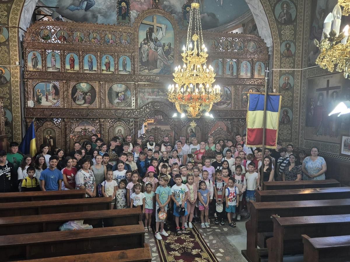 Prima ediție a școlii de vară “Hristos - bucuria copiilor” la Valea Vinului.