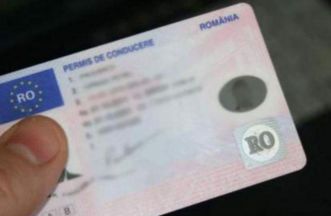 Fără permis de conducere, la volanul unui A.T.V prin Gherța Mică.