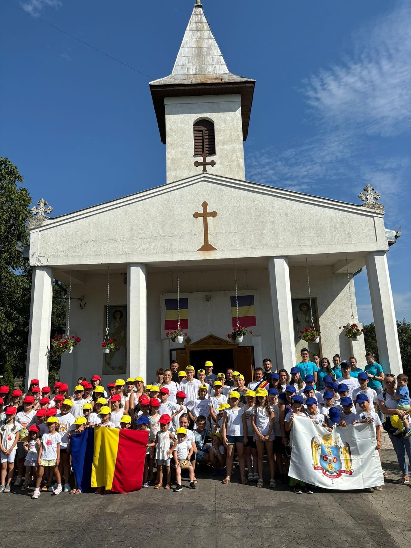 FOTO. Tabăra de vară ,,Hristos, bucurie împărtășită tuturor", ediția I la Păulești