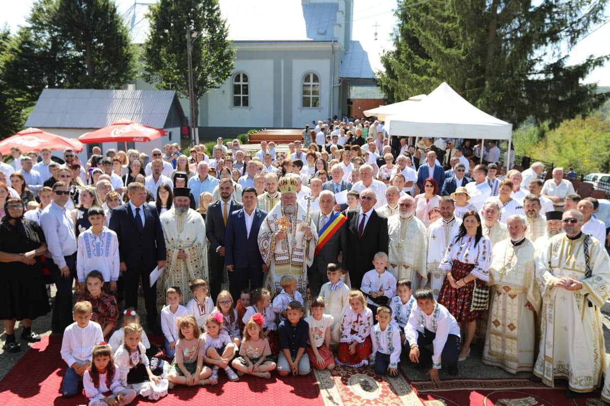 Resfințirea bisericii„Sf. Arh. Mihail și Gavril” din Bârsău de Jos  reprezintă o reafirmare a valorilor religioase și culturale
