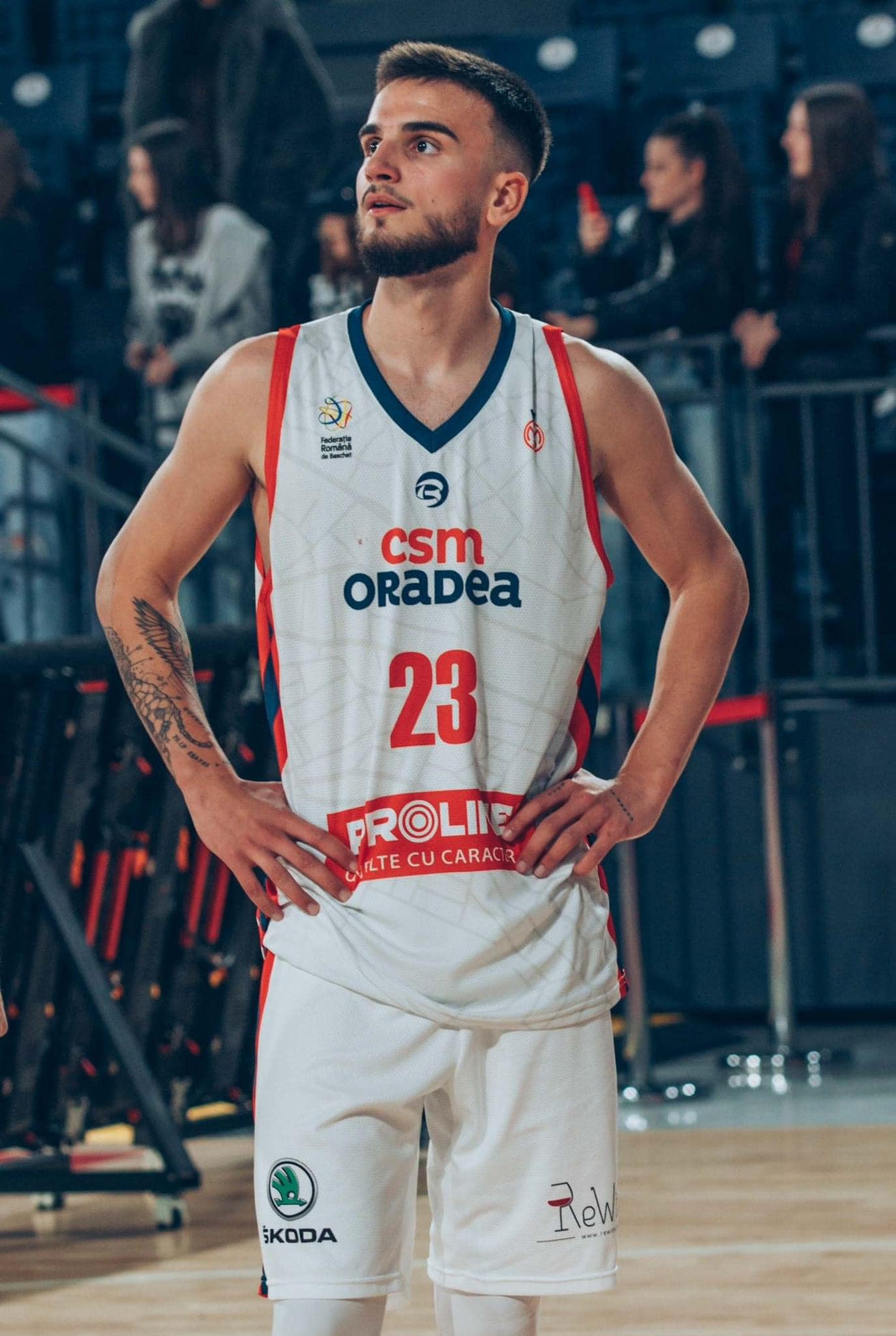 La mulţi ani, Luca Năstruţ!